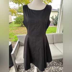 Amelia Sleeveless Fit & Flare Dress